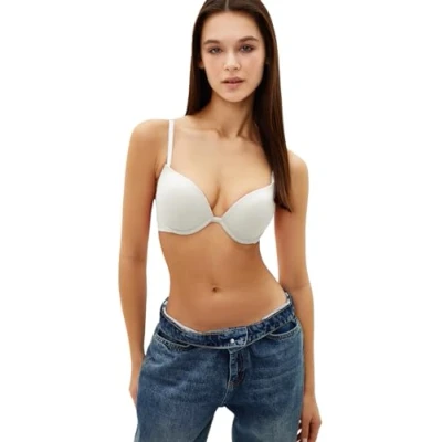 Afbeelding van Trendyol Witte extra push up tshirt bh met THMAW22SU0004