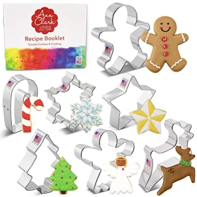 Afbeelding van Ann Clark Cookie Cutters 7 delige Kerstmis Koekjesvormset met Receptenboek, Sneeuwvlok, Ster, Kerstboom, Peperkoekman, Engel, Springend Rendier en Zuurstok
