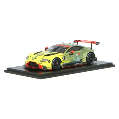 Afbeelding van Aston Martin Vantage AMR Modelauto schaal 1:43