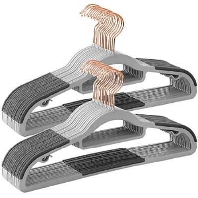 Afbeelding van SONGMICS Set van 30 kleding, antislip kunststof, ruimtebesparende kleerhangers, 0,5 cm dik, 42 lang, 360 draaibare haak in roségoud, lichtgrijs CRP020G01, 42B x 21,5H