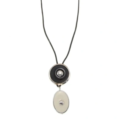 Afbeelding van Behave Ketting van imitatieleer met cirkelvormige hangers