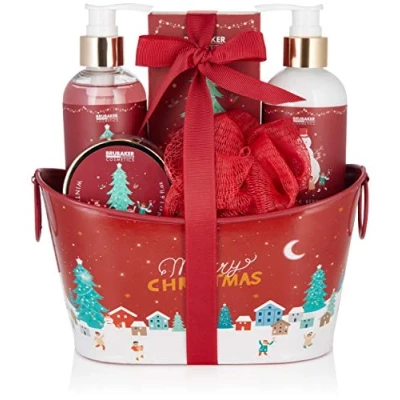 Afbeelding van BRUBAKER Cosmetics Bad en Doucheset Winterbessengeur Cadeautip Vrouw Cadeau Idee 6 Delige Geschenkset in Decoratieve Metalen Badkuip Kerstmis Set voor Vrouwen Mannen