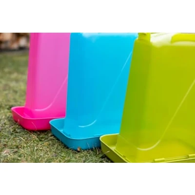 Afbeelding van Kerbl Hobbyfarming Kunststof drinkbak, 5,5 l, groen, met poten, automatische watertoevoer, stabiele stand, weerbestendig, eenvoudige reiniging, draaggreep, transparant bovendeel