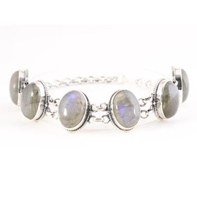 Afbeelding van Zware bewerkte zilveren armband met grote labradoriet stenen