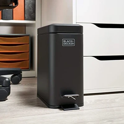 Afbeelding van BLACK+DECKER BXBN0007E 5L zwarte pedaalemmer met softclosedeksel, roestvrij staal, 30cm x 14cm 29cm