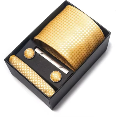 Afbeelding van Actie4you® Luxe Stropdas Set Met Manchetknopen en Pochet Dasspeld Geschenkdoos 4 Delig Goud Ruit