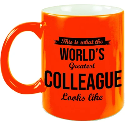 Afbeelding van Worlds Greatest Colleague cadeau mok / beker neon oranje 330 ml feest mokken