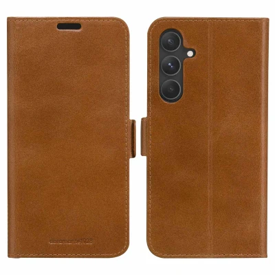 Afbeelding van Samsung Galaxy S24 Hoesje Echt leder dbramante1928 Bookcase Bruin Telefoonhoesje