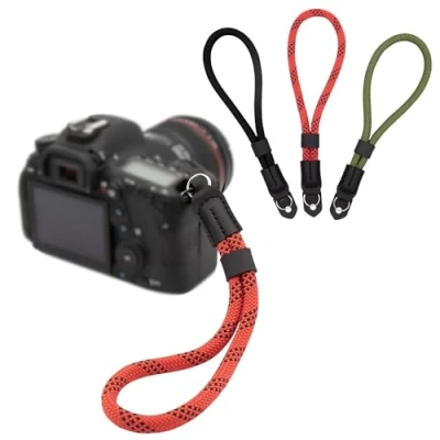 Afbeelding van LENS AID Polsband in touw look voor camera, camerariem pols, Sailor Strap, rood/zwart met ring