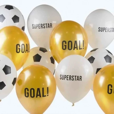 Afbeelding van Talking Tables 12 stuks voetbalballonnen decoraties voor kinderverjaardag of volwassenen, latex en kan opblazen met helium, witgoud