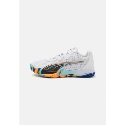 Afbeelding van Puma NOVA Elite Padelschoenen, Heren, Maat: 46, White/black/vivid blue/heat fire Textiel/ synthetisch
