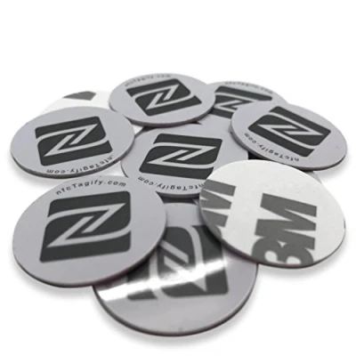 Afbeelding van 10 NFC tags NXP chip NTAG213 144 bytes geheugen harde PVC sticker 25 mm ronde witte schijf sterk 3M zelfklevend