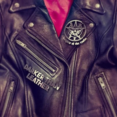 Afbeelding van Darker Than Leather