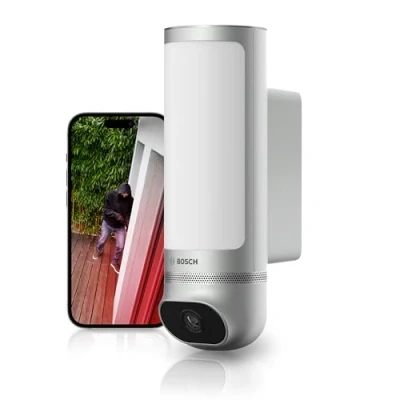 Afbeelding van Bosch Smart Home buitencamera II, bewakingscamera buiten, 1080p full HD resolutie met geïntegreerde alarmsirene en designlamp, compatibel Amazon Alexa, zilver